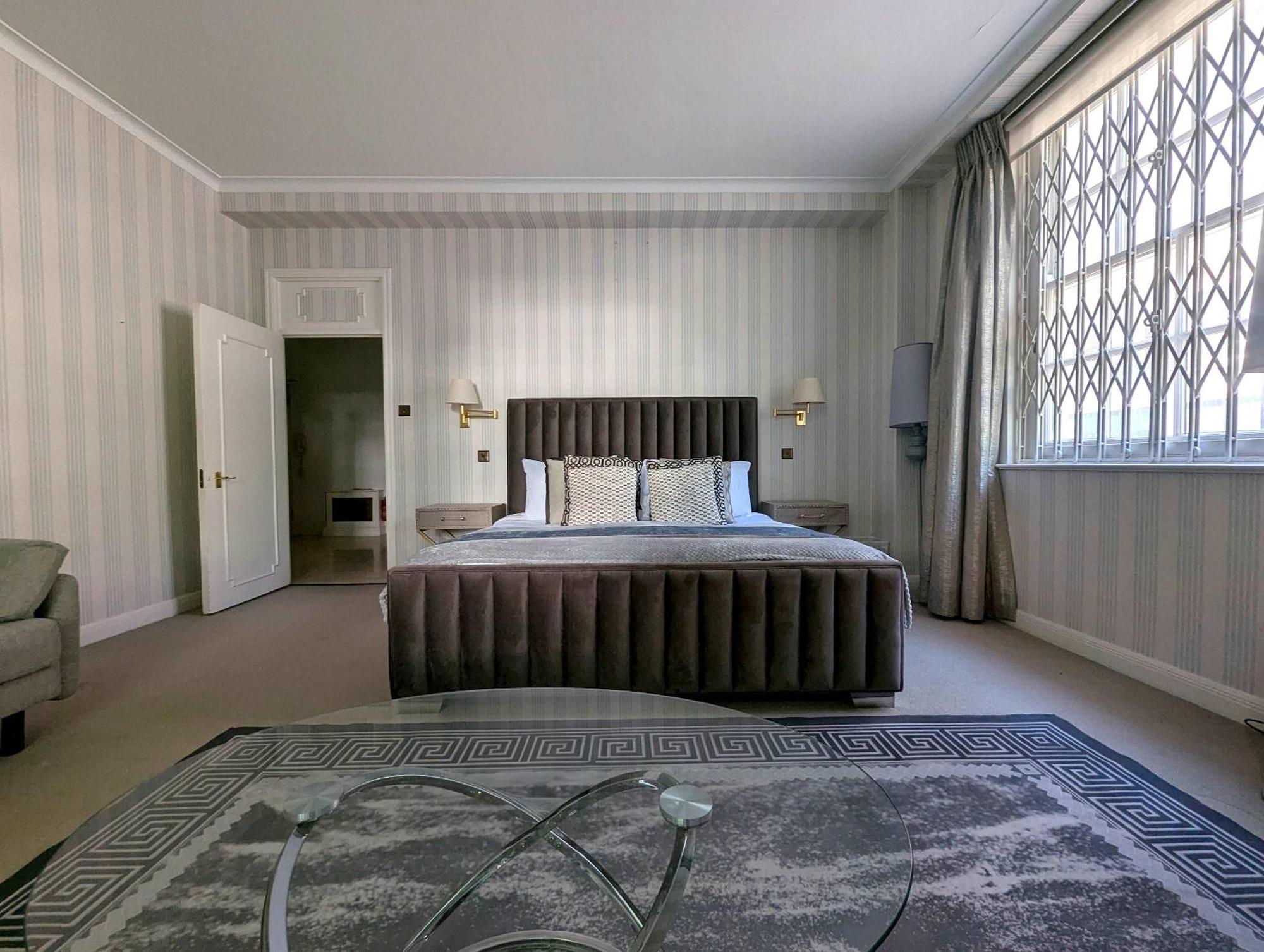 Estatesmen Knightsbridge * Londen