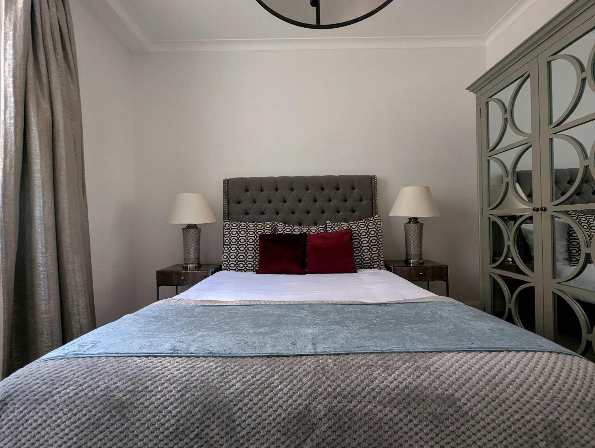Апартаменты Estatesmen Knightsbridge Лондон